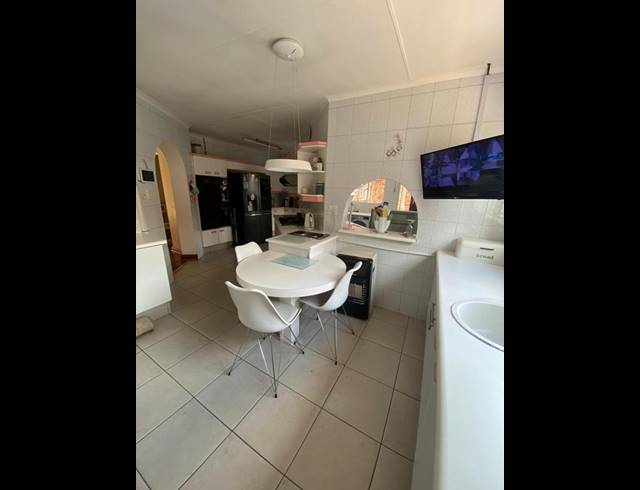 3 BEDROOM HOUSE FOR SALE IN BAKERTON